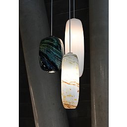 Obrázek pro produkt *Jove Závěsné sv. pr. 195 x H 310 Broušená nerez Ručně tvarované Lythialin sklo- Black hyalit